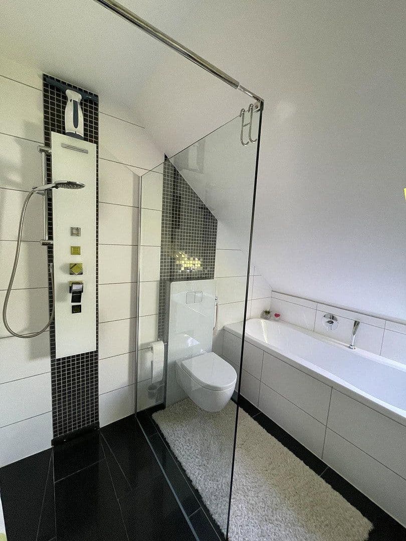Predaj domu 117 m², pozemek 292 m², Berlin, Berlín Predaj domu 117 m², pozemek 292 m², Berlin, Berlín