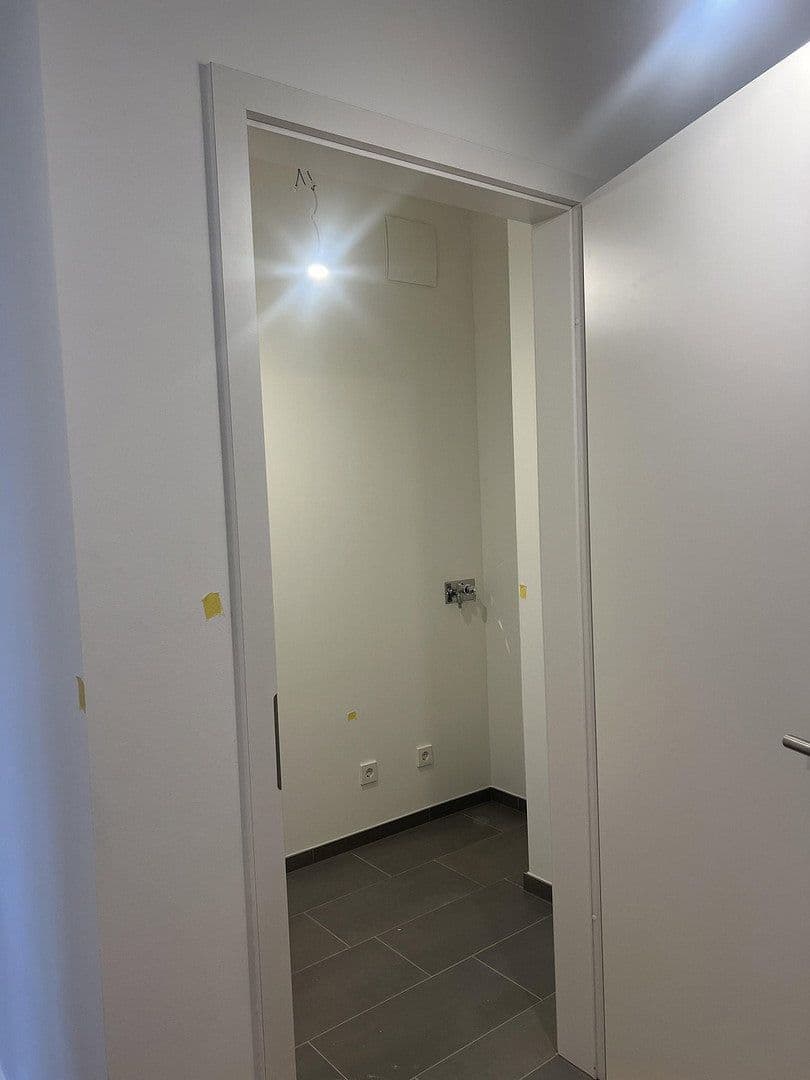 Prenájom bytu 3-izbový 86 m², Bürgerstraße 53A, Berlin, Berlín Prenájom bytu 3-izbový 86 m², Bürgerstraße 53A, Berlin, Berlín