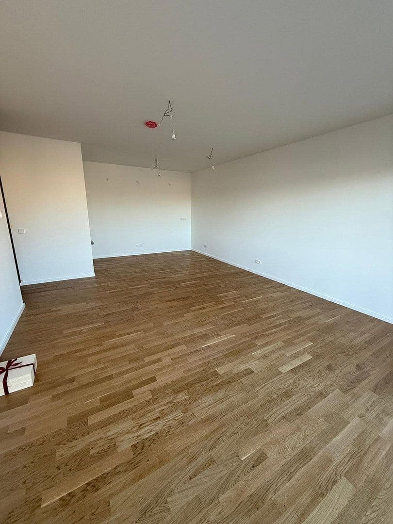 Prenájom bytu 3-izbový 86 m², Bürgerstraße 53A, Berlin, Berlín Prenájom bytu 3-izbový 86 m², Bürgerstraße 53A, Berlin, Berlín