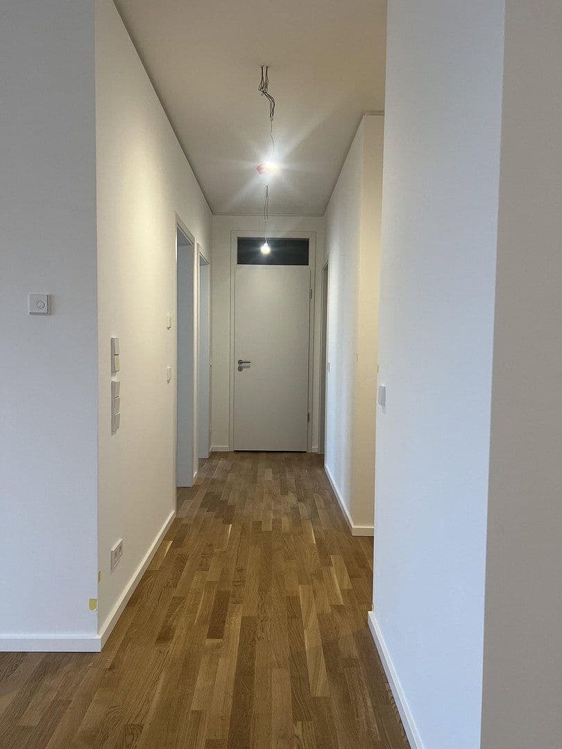 Prenájom bytu 3-izbový 86 m², Bürgerstraße 53A, Berlin, Berlín Prenájom bytu 3-izbový 86 m², Bürgerstraße 53A, Berlin, Berlín