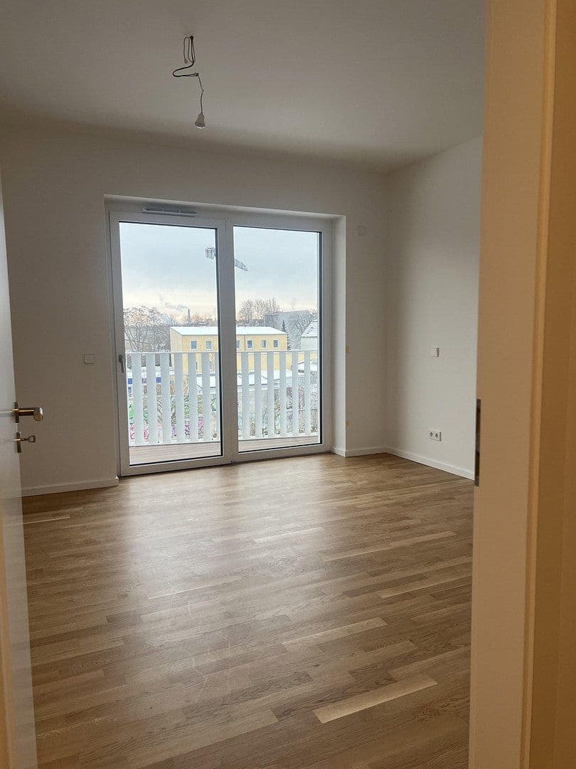 Prenájom bytu 3-izbový 86 m², Bürgerstraße 53A, Berlin, Berlín Prenájom bytu 3-izbový 86 m², Bürgerstraße 53A, Berlin, Berlín