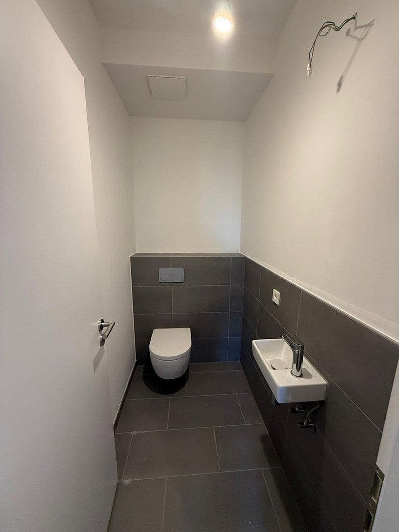 Prenájom bytu 3-izbový 86 m², Bürgerstraße 53A, Berlin, Berlín Prenájom bytu 3-izbový 86 m², Bürgerstraße 53A, Berlin, Berlín