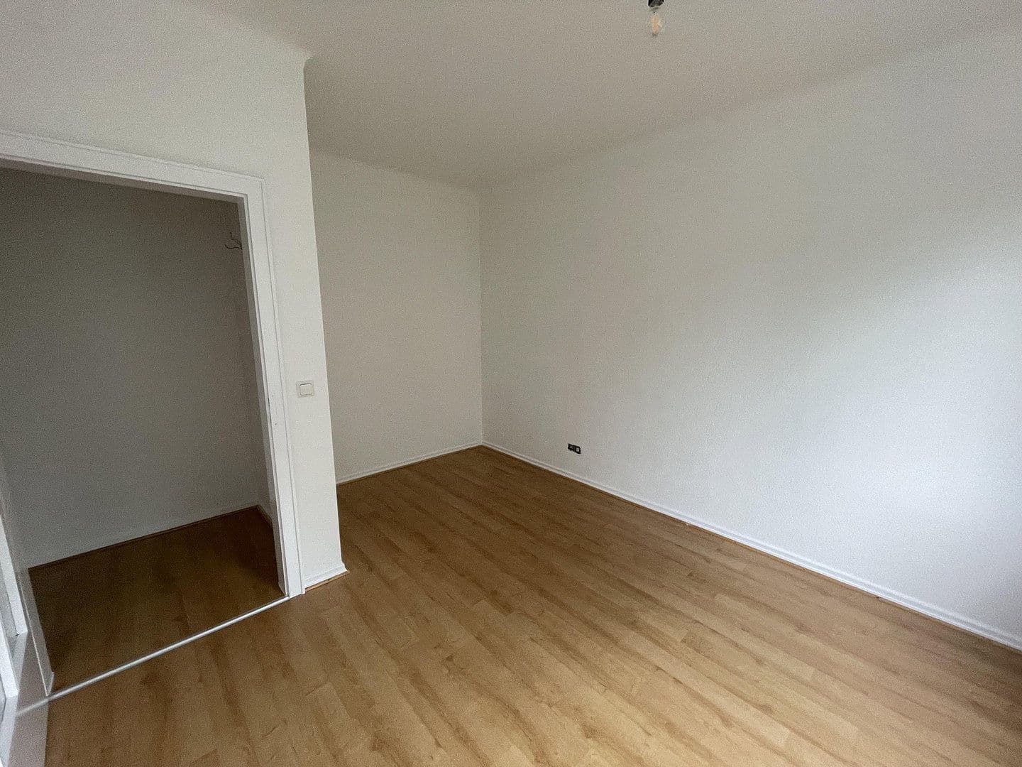 Predaj bytu 6-izbový 103 m², Lerchesflurweg 39, Saarbrücken, Sársko Predaj bytu 6-izbový 103 m², Lerchesflurweg 39, Saarbrücken, Sársko