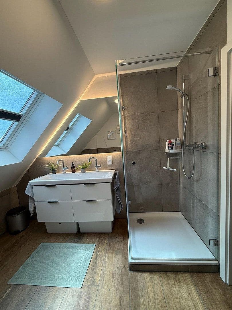 Prenájom bytu 3-izbový 95 m², Coesfeld, Severné Porýnie - Westfálsko Prenájom bytu 3-izbový 95 m², Coesfeld, Severné Porýnie - Westfálsko