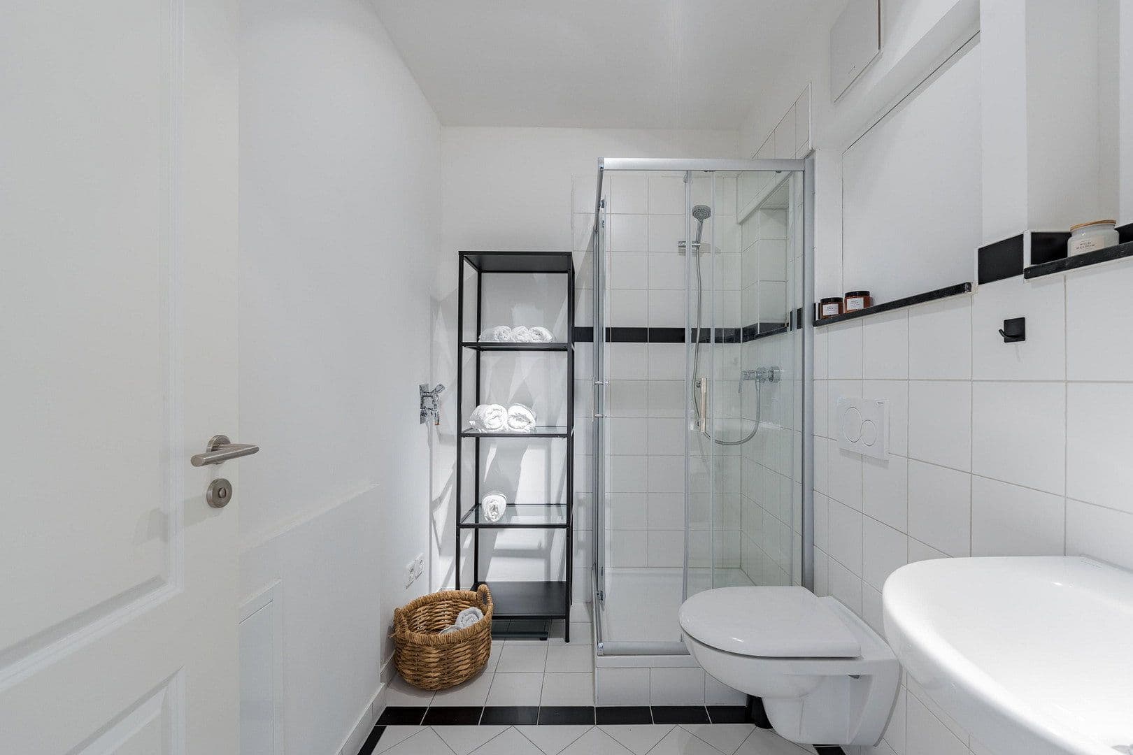 Prenájom bytu 2-izbový 45 m², Elisabethkirchstr. 0, Berlin, Berlín Prenájom bytu 2-izbový 45 m², Elisabethkirchstr. 0, Berlin, Berlín