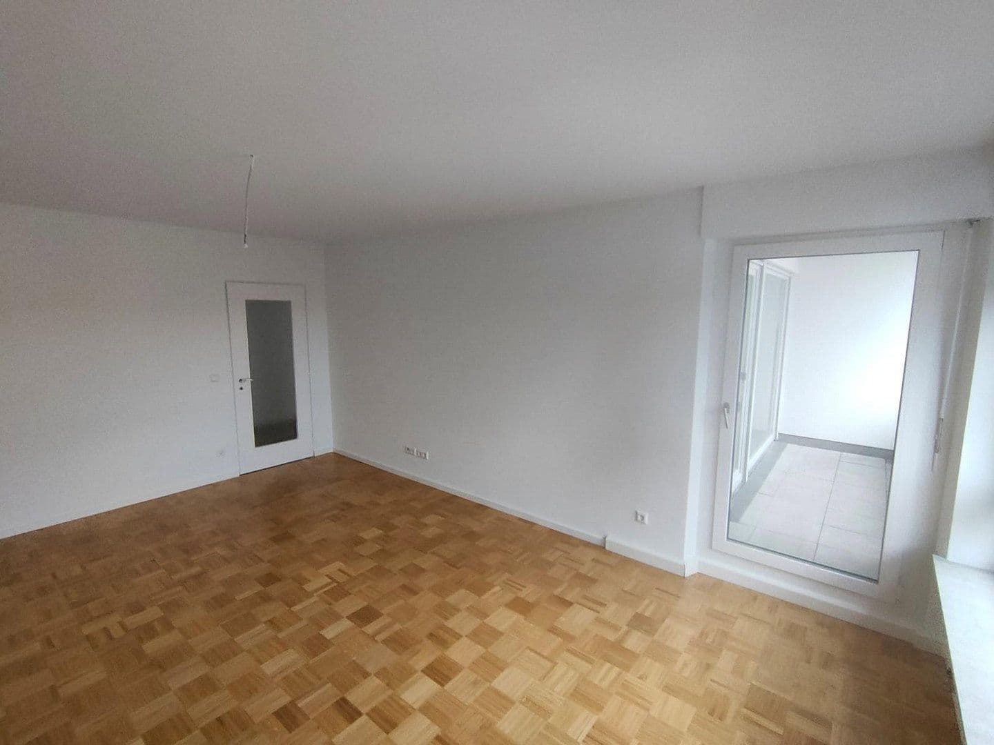 Prenájom bytu 3-izbový 70 m², Steinstr.13, Ditzingen, Bádensko-Wurttembersko Prenájom bytu 3-izbový 70 m², Steinstr.13, Ditzingen, Bádensko-Wurttembersko