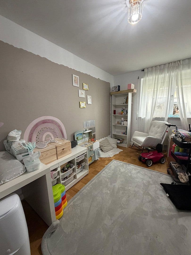 Prenájom bytu 3-izbový 70 m², Steinstr.13, Ditzingen, Bádensko-Wurttembersko Prenájom bytu 3-izbový 70 m², Steinstr.13, Ditzingen, Bádensko-Wurttembersko