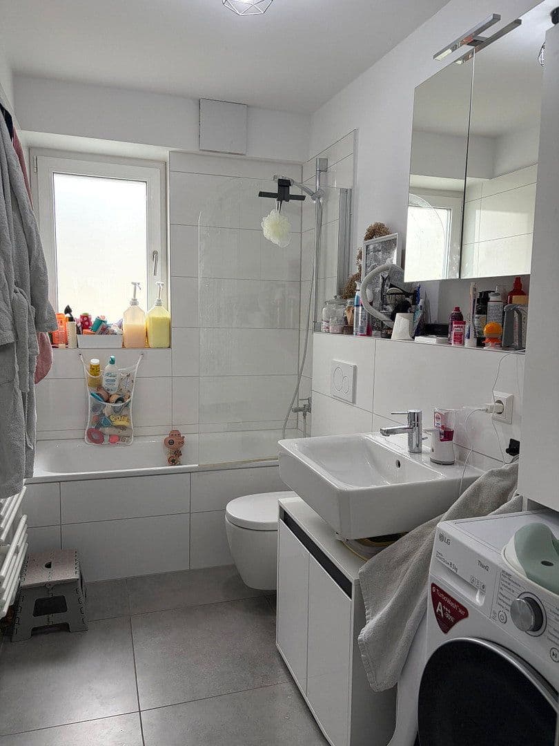 Prenájom bytu 3-izbový 70 m², Steinstr.13, Ditzingen, Bádensko-Wurttembersko Prenájom bytu 3-izbový 70 m², Steinstr.13, Ditzingen, Bádensko-Wurttembersko