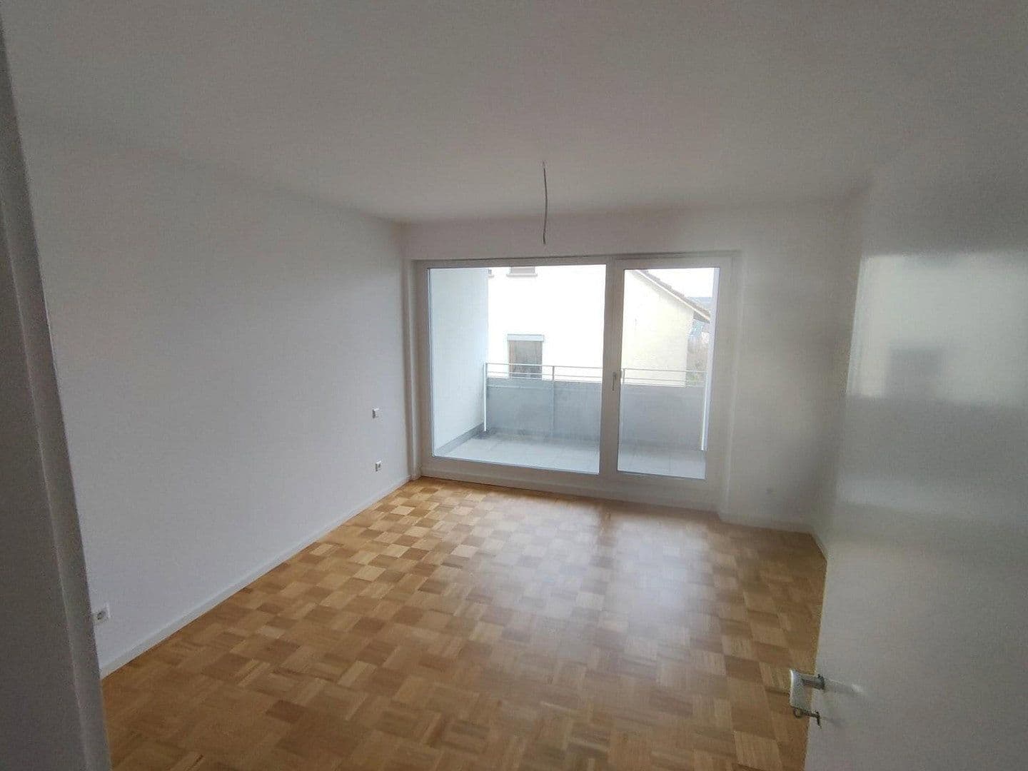Prenájom bytu 3-izbový 70 m², Steinstr.13, Ditzingen, Bádensko-Wurttembersko Prenájom bytu 3-izbový 70 m², Steinstr.13, Ditzingen, Bádensko-Wurttembersko