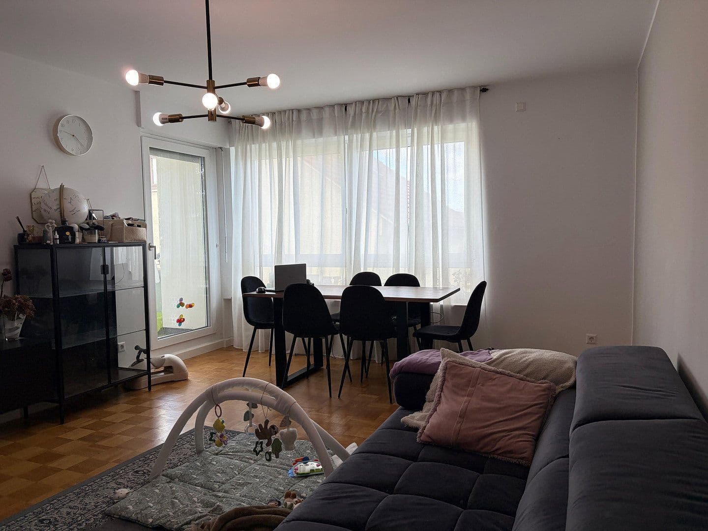 Prenájom bytu 3-izbový 70 m², Steinstr.13, Ditzingen, Bádensko-Wurttembersko Prenájom bytu 3-izbový 70 m², Steinstr.13, Ditzingen, Bádensko-Wurttembersko