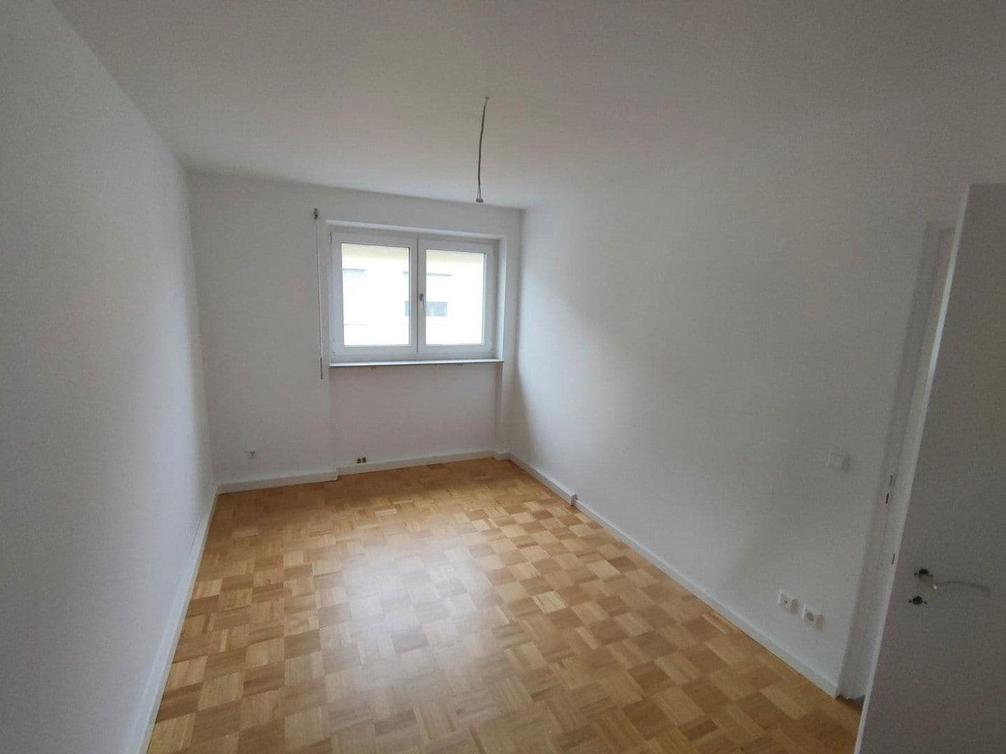 Prenájom bytu 3-izbový 70 m², Steinstr.13, Ditzingen, Bádensko-Wurttembersko Prenájom bytu 3-izbový 70 m², Steinstr.13, Ditzingen, Bádensko-Wurttembersko