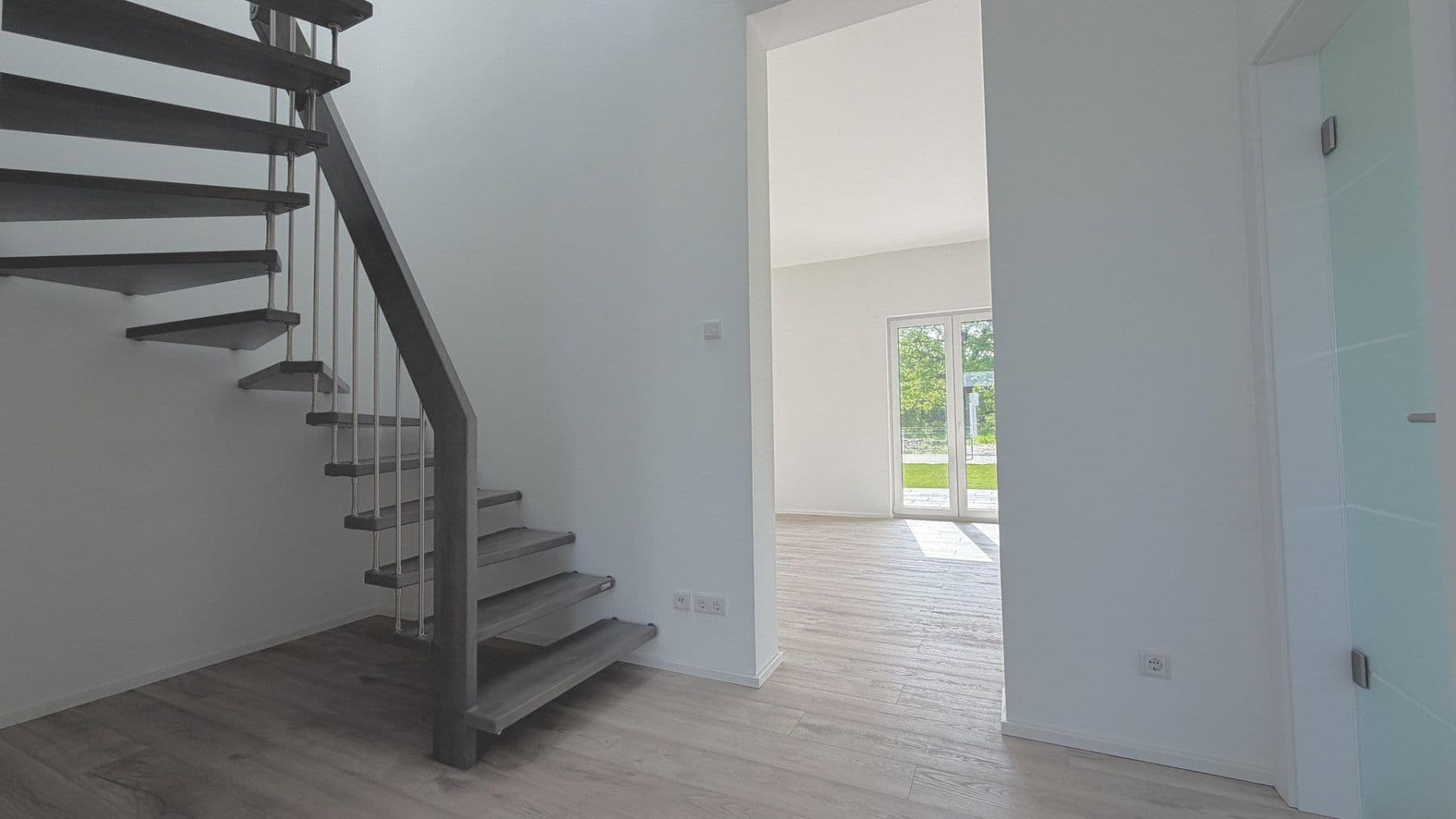 Predaj domu 140 m², pozemek 473 m², Ludwigsfelde, Brandenbursko Predaj domu 140 m², pozemek 473 m², Ludwigsfelde, Brandenbursko