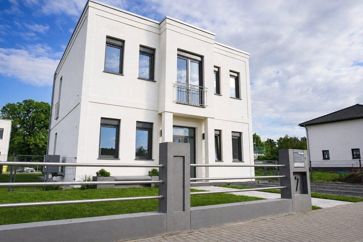 Predaj domu 140 m², pozemek 473 m², Ludwigsfelde, Brandenbursko Predaj domu 140 m², pozemek 473 m², Ludwigsfelde, Brandenbursko
