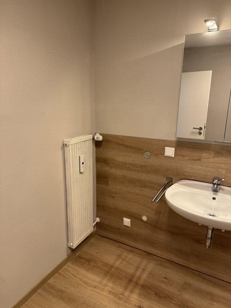 Prenájom bytu 1-izbový 34 m², Lohgrabenstr. 1A, Regensburg, Bavorsko Prenájom bytu 1-izbový 34 m², Lohgrabenstr. 1A, Regensburg, Bavorsko