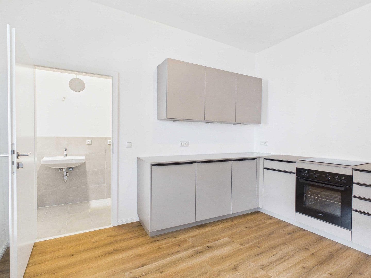 Prenájom bytu 2-izbový 51 m², Rot-Kreuz-Platz 5, Straubing, Bavorsko Prenájom bytu 2-izbový 51 m², Rot-Kreuz-Platz 5, Straubing, Bavorsko