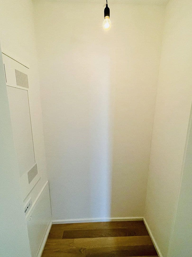 Prenájom bytu 3-izbový 75 m², Fritz-Bauer-Straße 38, München, Bavorsko Prenájom bytu 3-izbový 75 m², Fritz-Bauer-Straße 38, München, Bavorsko