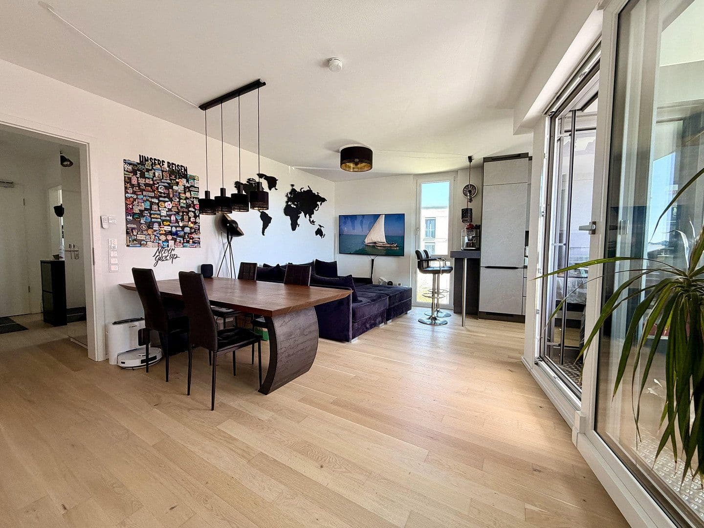 Prenájom bytu 3-izbový 75 m², Fritz-Bauer-Straße 38, München, Bavorsko Prenájom bytu 3-izbový 75 m², Fritz-Bauer-Straße 38, München, Bavorsko