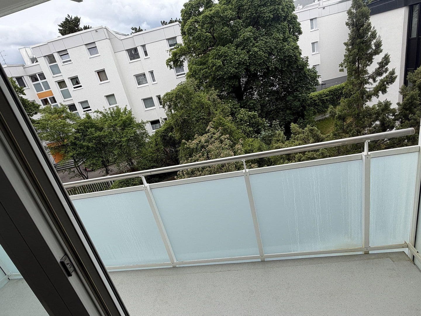 Predaj bytu 3-izbový 80 m², Dachauerstr.419, München, Bavorsko Predaj bytu 3-izbový 80 m², Dachauerstr.419, München, Bavorsko