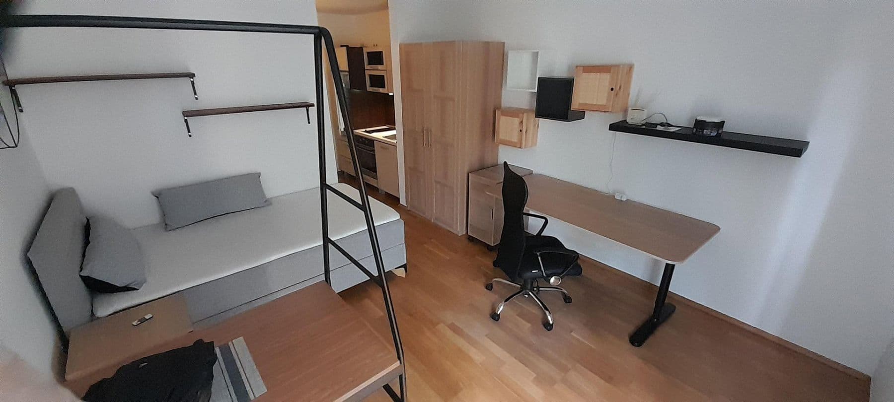 Prenájom bytu 1-izbový 24 m², An der Steinernen Bank 10, Pentling, Bavorsko Prenájom bytu 1-izbový 24 m², An der Steinernen Bank 10, Pentling, Bavorsko