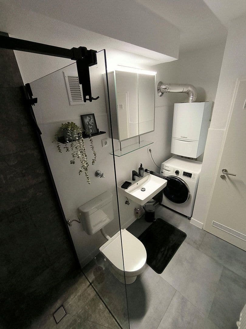 Prenájom bytu 1-izbový 44 m², Neuss, Severné Porýnie - Westfálsko Prenájom bytu 1-izbový 44 m², Neuss, Severné Porýnie - Westfálsko