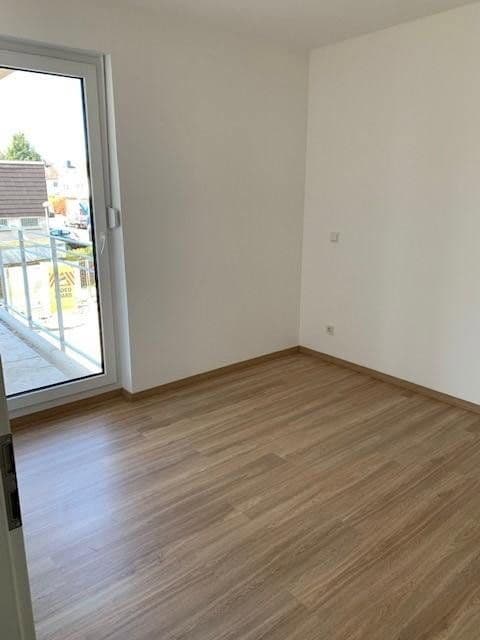 Prenájom bytu 3-izbový 76 m², Usastraße 22, Bad Nauheim, Hesensko Prenájom bytu 3-izbový 76 m², Usastraße 22, Bad Nauheim, Hesensko