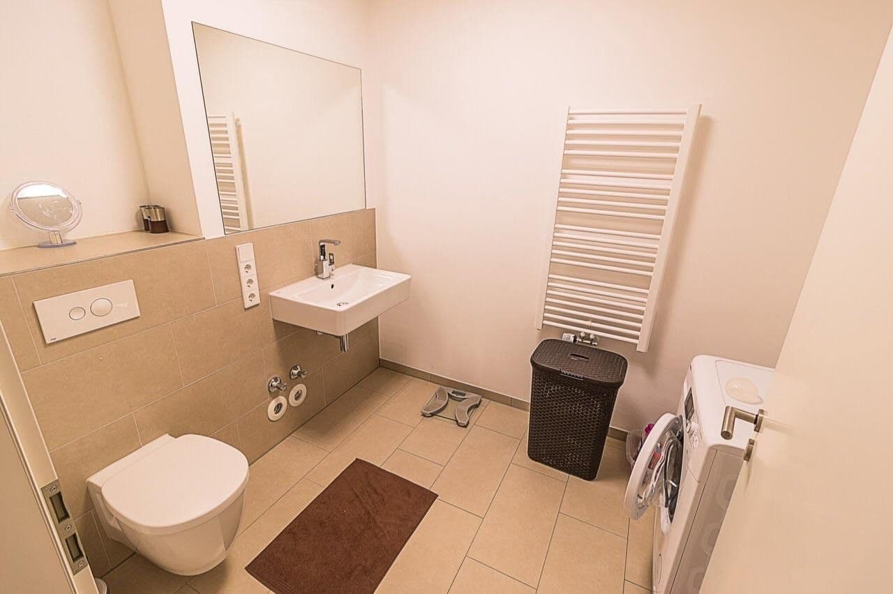 Predaj bytu 3-izbový 94 m², Friedrich-Karl-Str. 135, Köln, Severné Porýnie - Westfálsko Predaj bytu 3-izbový 94 m², Friedrich-Karl-Str. 135, Köln, Severné Porýnie - Westfálsko