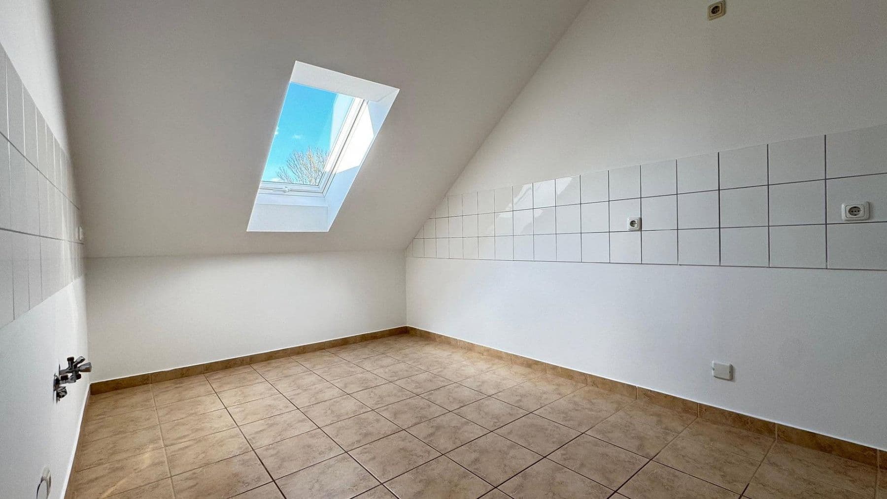 Prenájom bytu 2-izbový 54 m², Naupliastraße 39, München, Bavorsko Prenájom bytu 2-izbový 54 m², Naupliastraße 39, München, Bavorsko