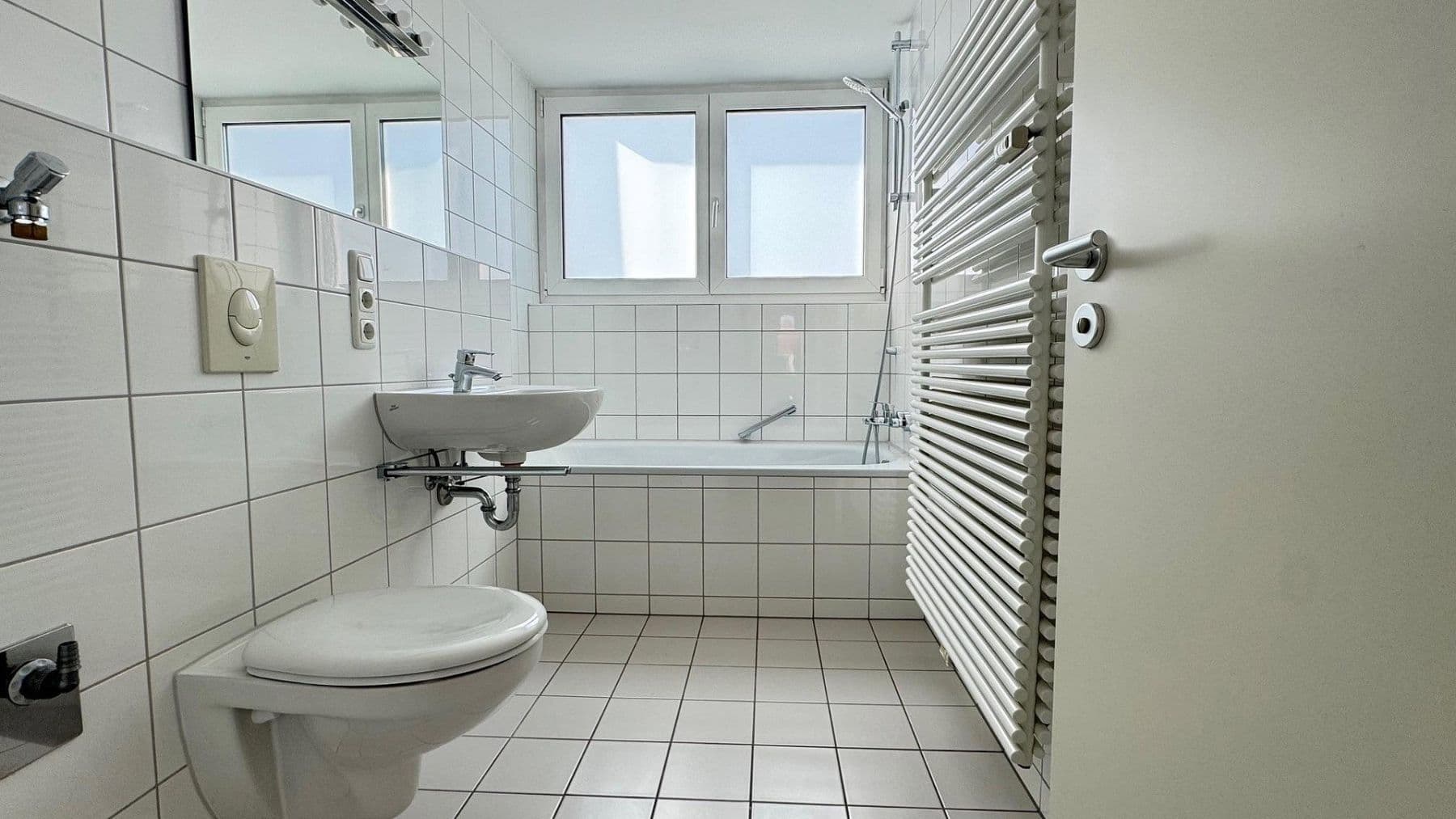 Prenájom bytu 2-izbový 54 m², Naupliastraße 39, München, Bavorsko Prenájom bytu 2-izbový 54 m², Naupliastraße 39, München, Bavorsko