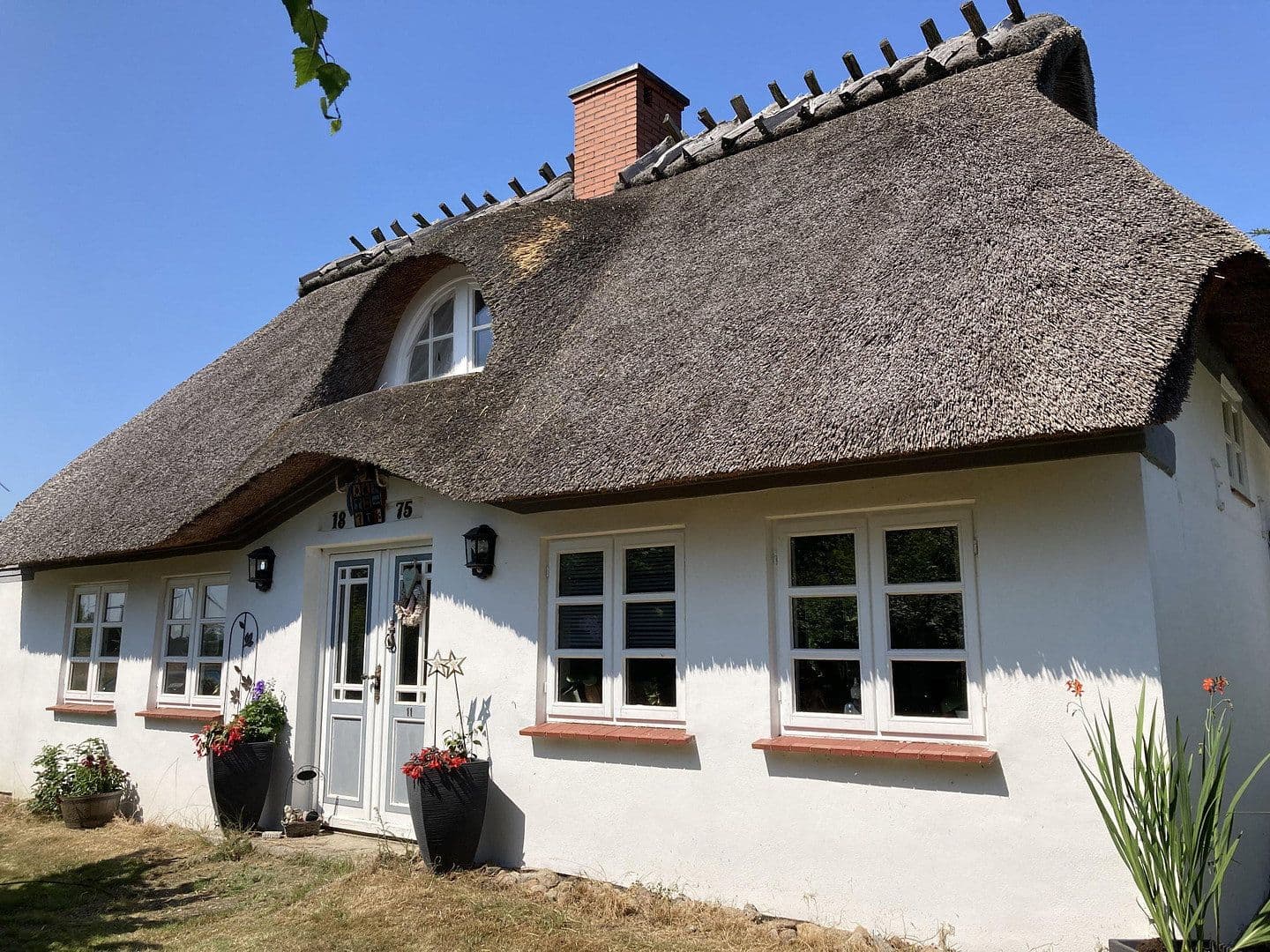 Predaj domu 110 m², pozemek 7.006 m², Kleinquern 11, Steinbergkirche, Šlezvicko-Holštajnsko Predaj domu 110 m², pozemek 7.006 m², Kleinquern 11, Steinbergkirche, Šlezvicko-Holštajnsko