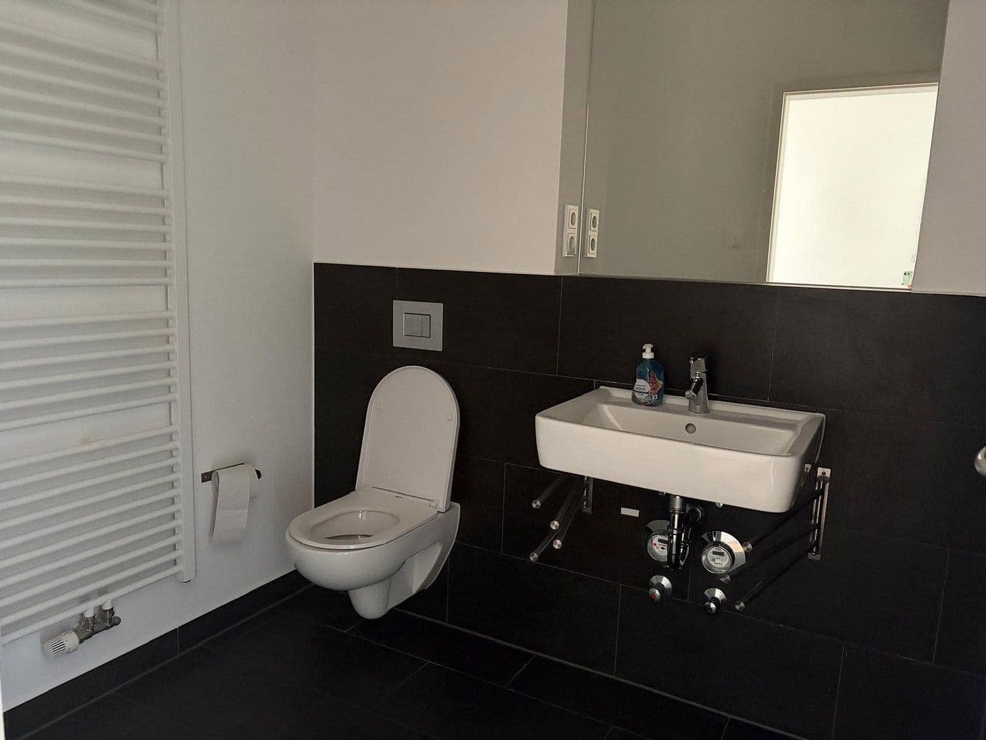 Predaj bytu 3-izbový 75 m², Berlin, Berlín Predaj bytu 3-izbový 75 m², Berlin, Berlín