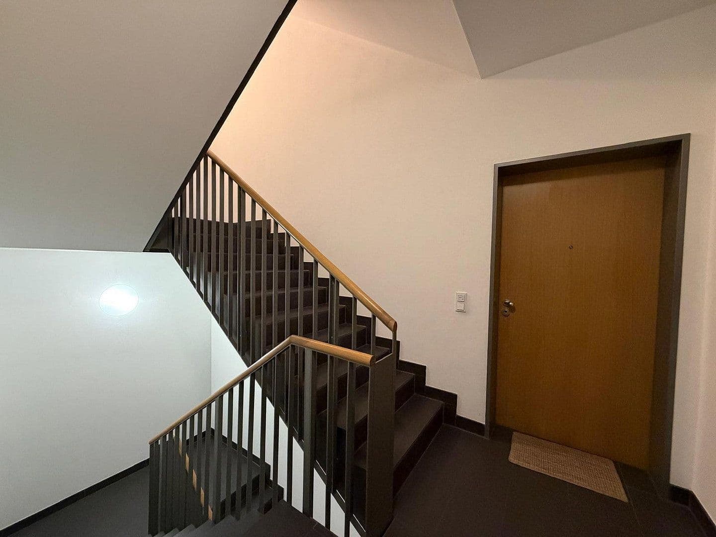 Predaj bytu 3-izbový 75 m², Berlin, Berlín Predaj bytu 3-izbový 75 m², Berlin, Berlín