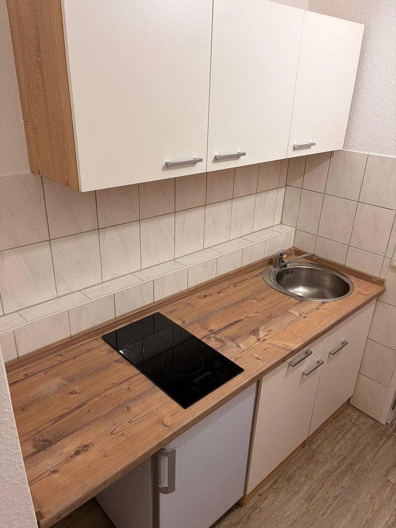 Prenájom bytu 1-izbový 31 m², Mainz, Porýnie-Falcko Prenájom bytu 1-izbový 31 m², Mainz, Porýnie-Falcko