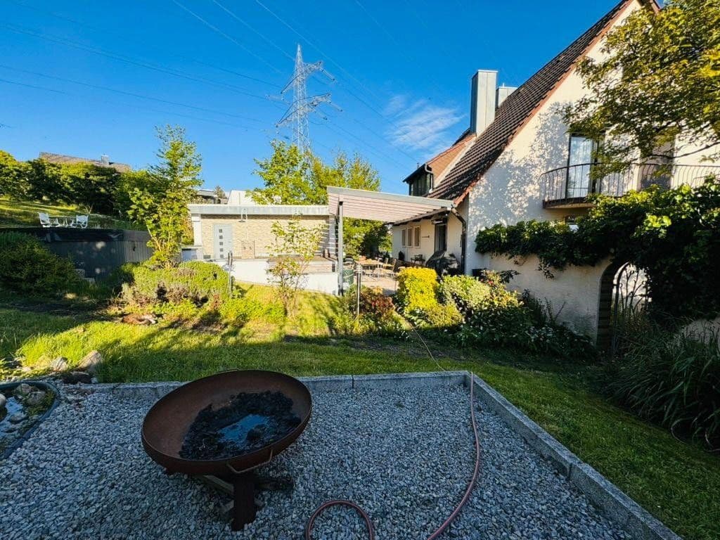 Predaj domu 140 m², pozemek 2.049 m², Kleinostheim, Bavorsko Predaj domu 140 m², pozemek 2.049 m², Kleinostheim, Bavorsko