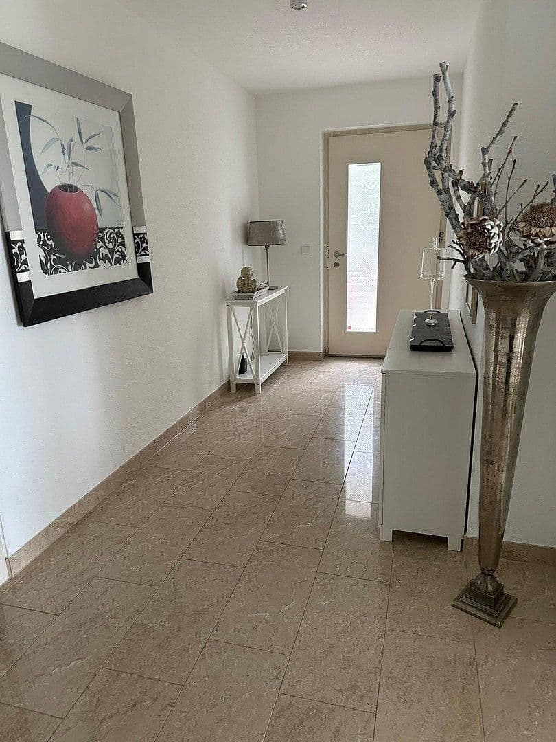 Prenájom bytu 3-izbový 152 m², Markdorf, Bádensko-Wurttembersko Prenájom bytu 3-izbový 152 m², Markdorf, Bádensko-Wurttembersko