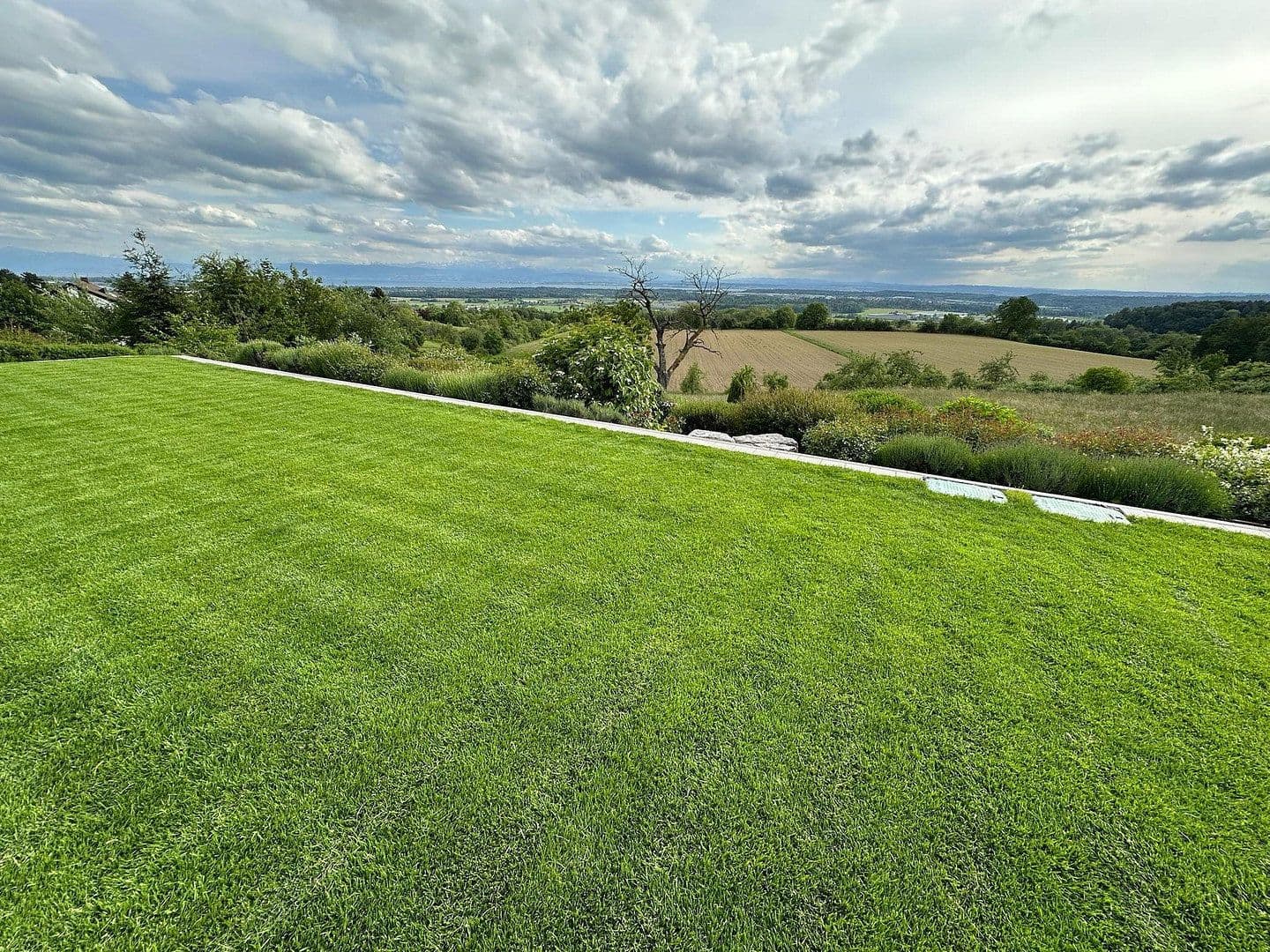 Prenájom bytu 3-izbový 152 m², Markdorf, Bádensko-Wurttembersko Prenájom bytu 3-izbový 152 m², Markdorf, Bádensko-Wurttembersko