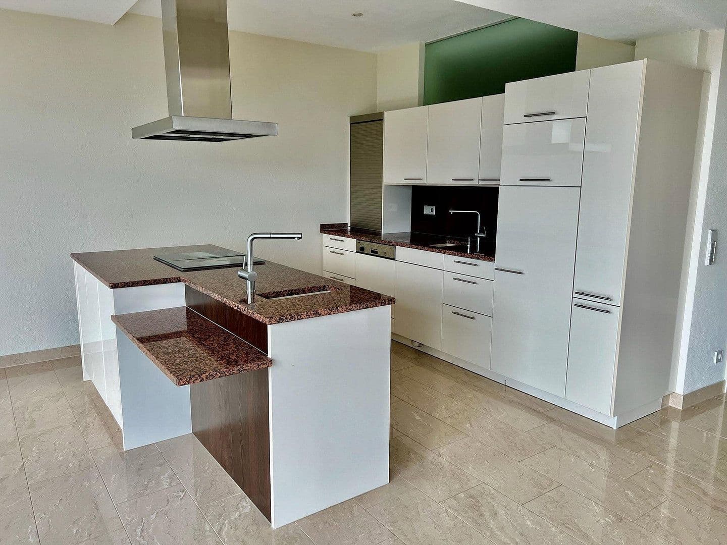 Prenájom bytu 3-izbový 152 m², Markdorf, Bádensko-Wurttembersko Prenájom bytu 3-izbový 152 m², Markdorf, Bádensko-Wurttembersko