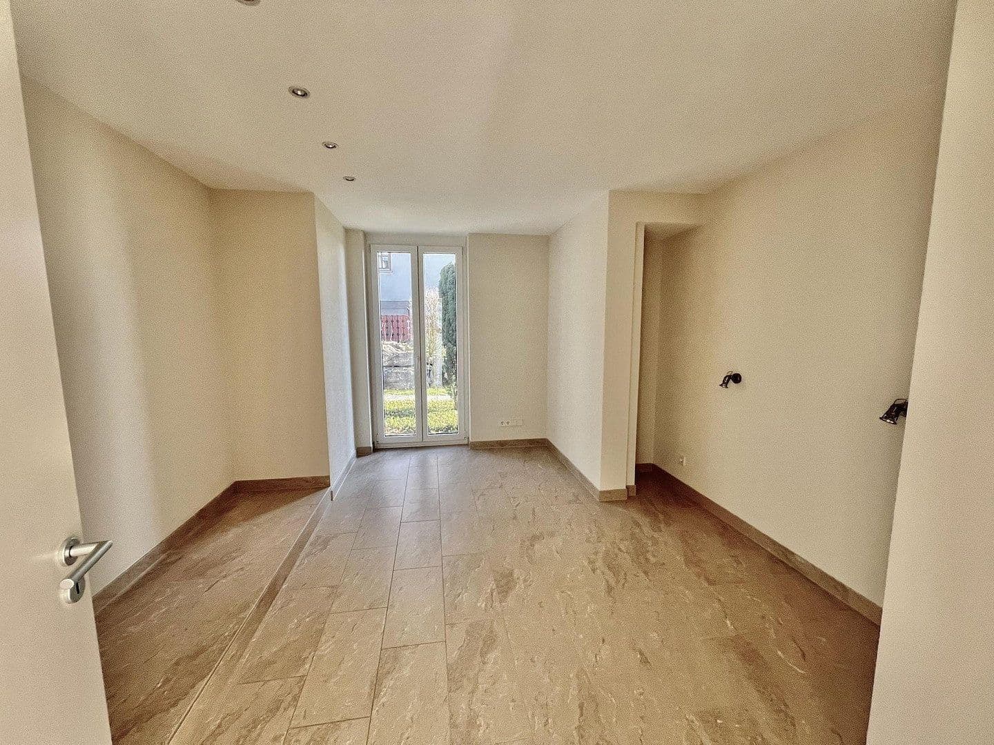 Prenájom bytu 3-izbový 152 m², Markdorf, Bádensko-Wurttembersko Prenájom bytu 3-izbový 152 m², Markdorf, Bádensko-Wurttembersko