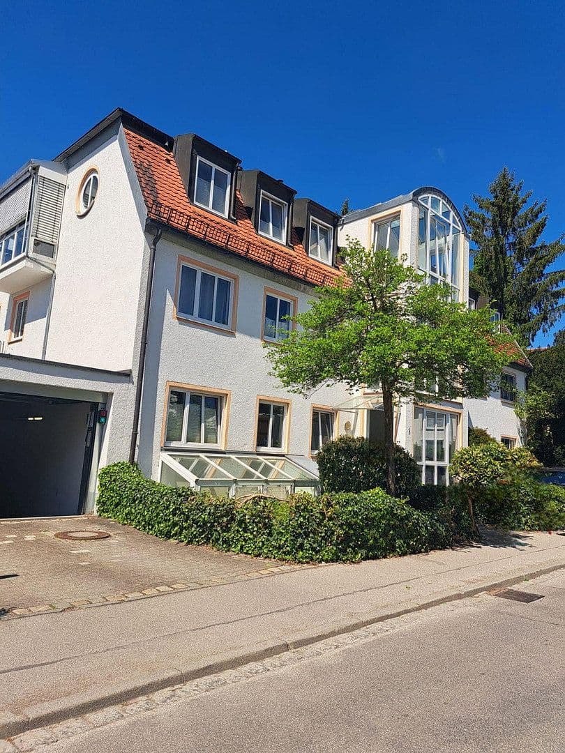 Prenájom bytu 2-izbový 67 m², Herrsching, Bavorsko Prenájom bytu 2-izbový 67 m², Herrsching, Bavorsko