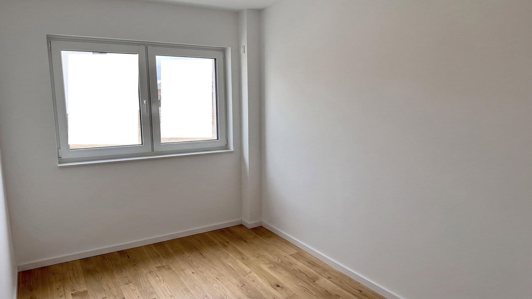 Prenájom domu 134 m², pozemek 360 m², Wedemark, Dolné Sasko Prenájom domu 134 m², pozemek 360 m², Wedemark, Dolné Sasko