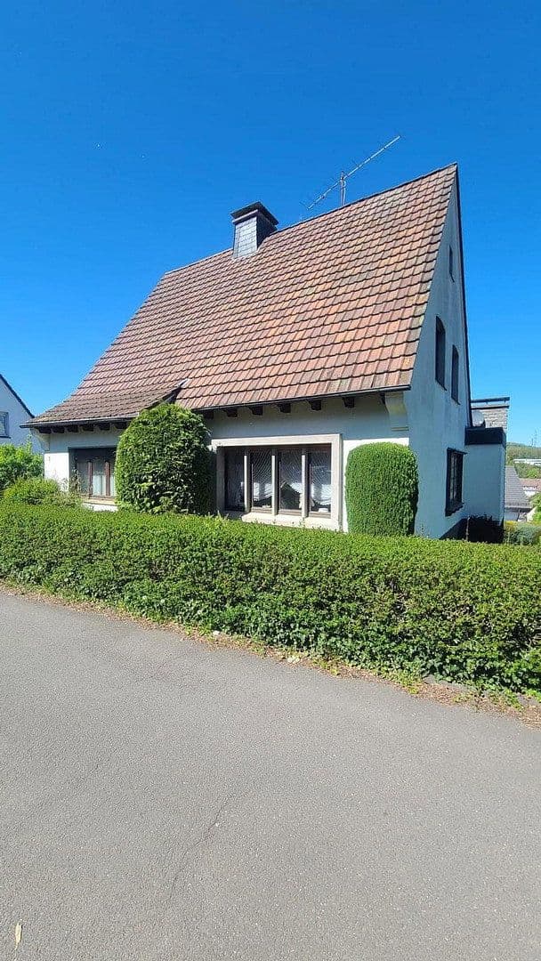Predaj domu 153 m², pozemek 735 m², Attendorn, Severné Porýnie - Westfálsko Predaj domu 153 m², pozemek 735 m², Attendorn, Severné Porýnie - Westfálsko