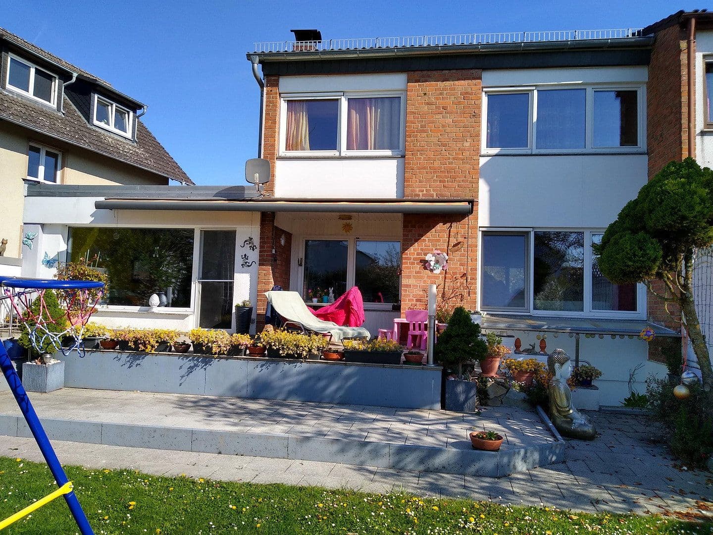 Predaj domu 123 m², pozemek 498 m², Karben, Hesensko Predaj domu 123 m², pozemek 498 m², Karben, Hesensko