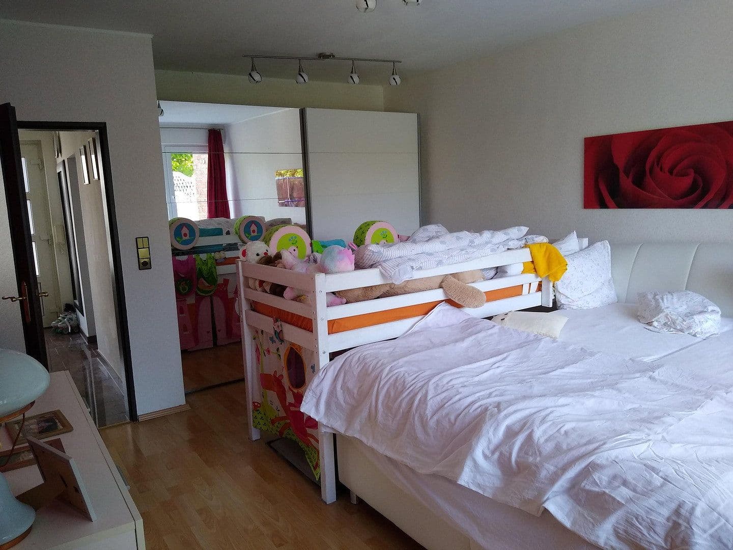 Predaj domu 123 m², pozemek 498 m², Karben, Hesensko Predaj domu 123 m², pozemek 498 m², Karben, Hesensko