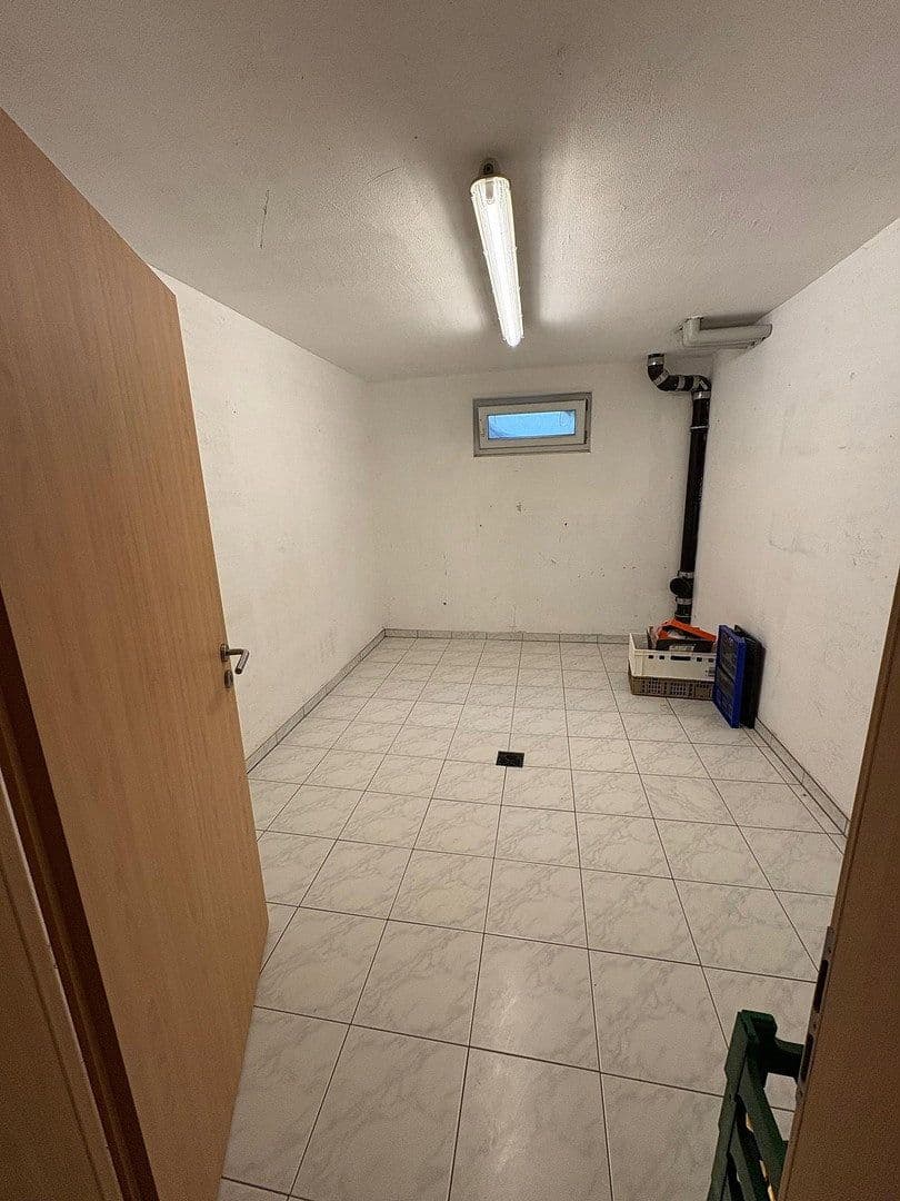 Predaj domu 224 m², pozemek 590 m², Wehr, Bádensko-Wurttembersko Predaj domu 224 m², pozemek 590 m², Wehr, Bádensko-Wurttembersko