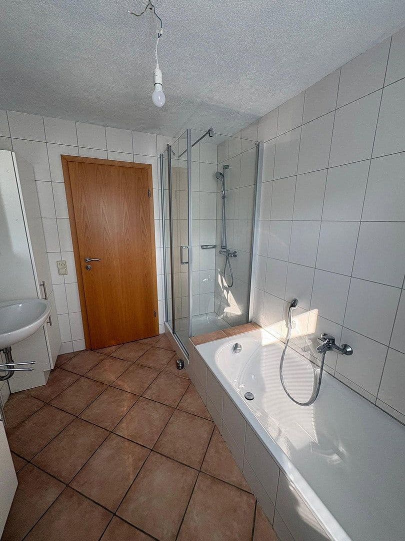 Predaj domu 224 m², pozemek 590 m², Wehr, Bádensko-Wurttembersko Predaj domu 224 m², pozemek 590 m², Wehr, Bádensko-Wurttembersko