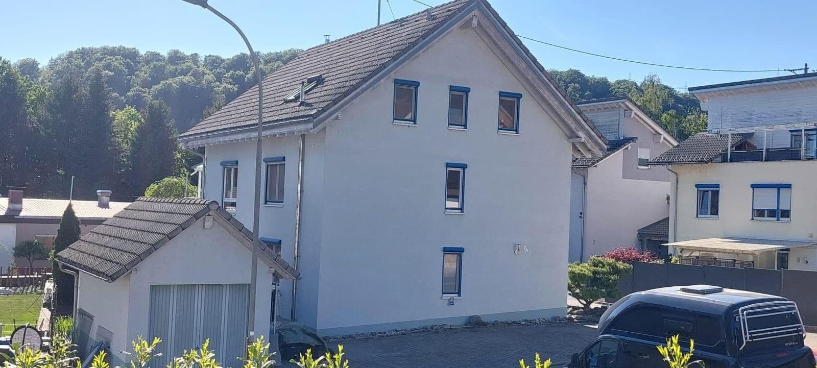 Predaj domu 224 m², pozemek 590 m², Wehr, Bádensko-Wurttembersko Predaj domu 224 m², pozemek 590 m², Wehr, Bádensko-Wurttembersko