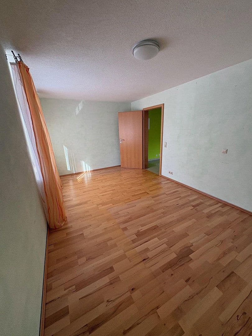 Predaj domu 224 m², pozemek 590 m², Wehr, Bádensko-Wurttembersko Predaj domu 224 m², pozemek 590 m², Wehr, Bádensko-Wurttembersko