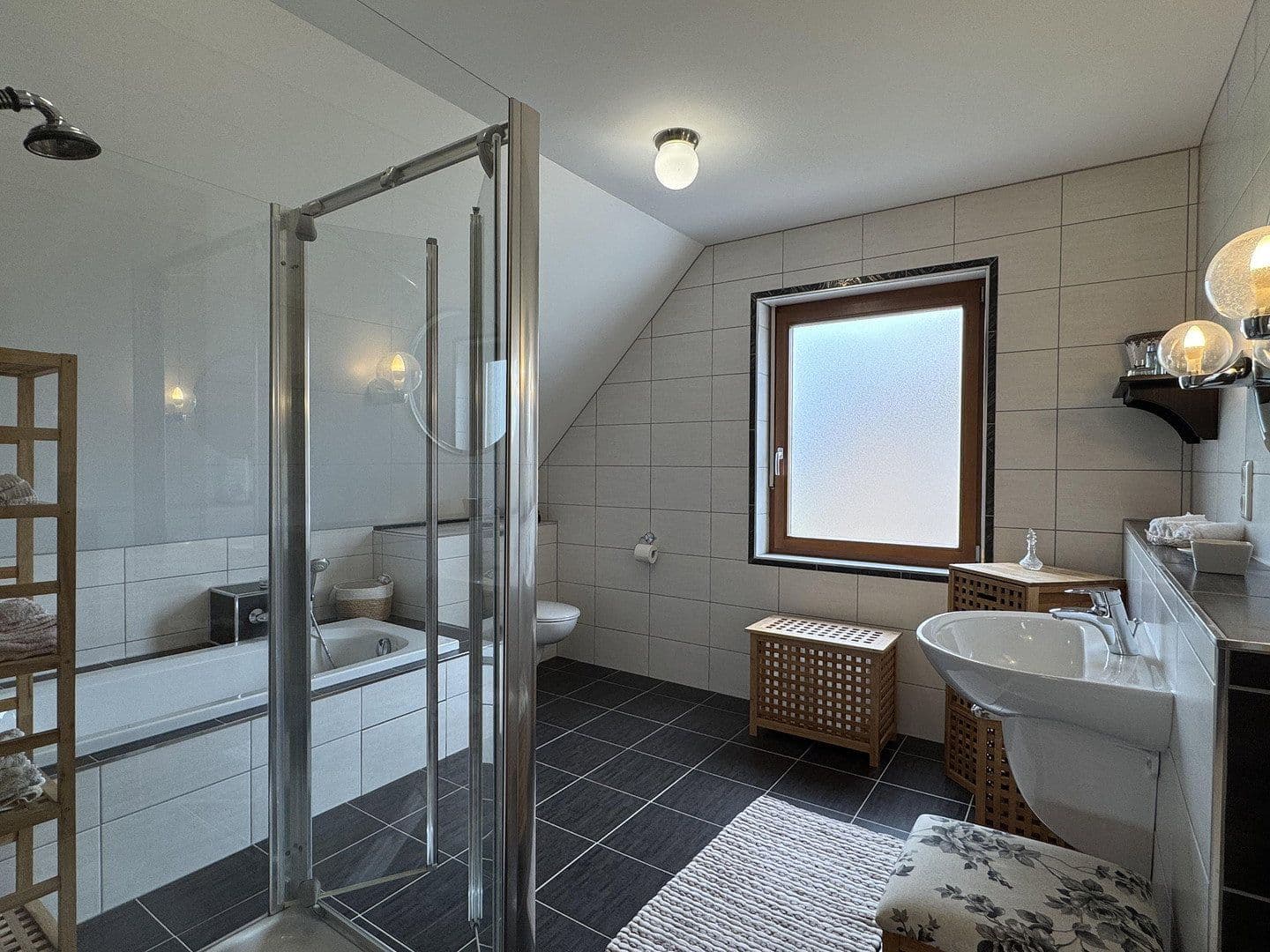 Predaj domu 118 m², pozemek 656 m², Haren (Ems), Dolné Sasko Predaj domu 118 m², pozemek 656 m², Haren (Ems), Dolné Sasko