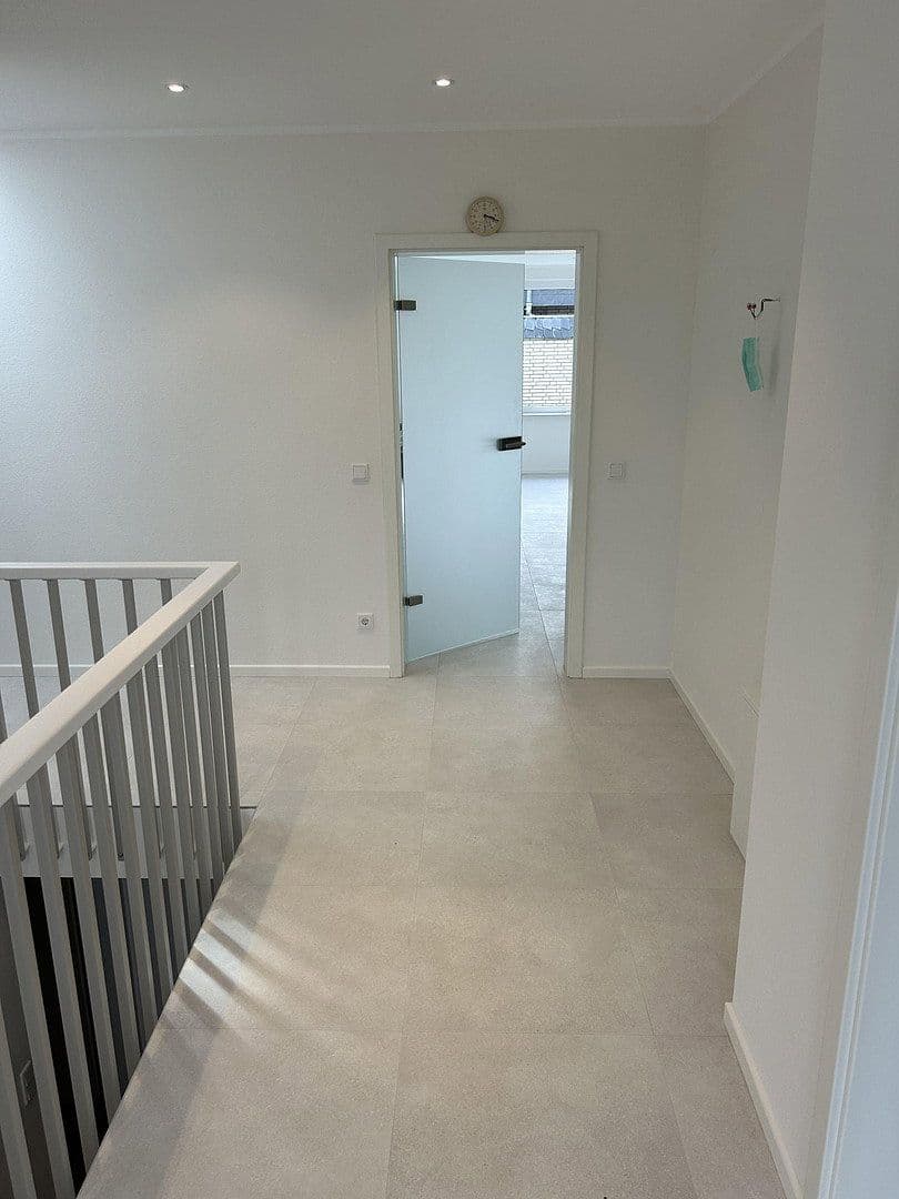 Predaj domu 120 m², pozemek 327 m², Bad Nenndorf, Dolné Sasko Predaj domu 120 m², pozemek 327 m², Bad Nenndorf, Dolné Sasko