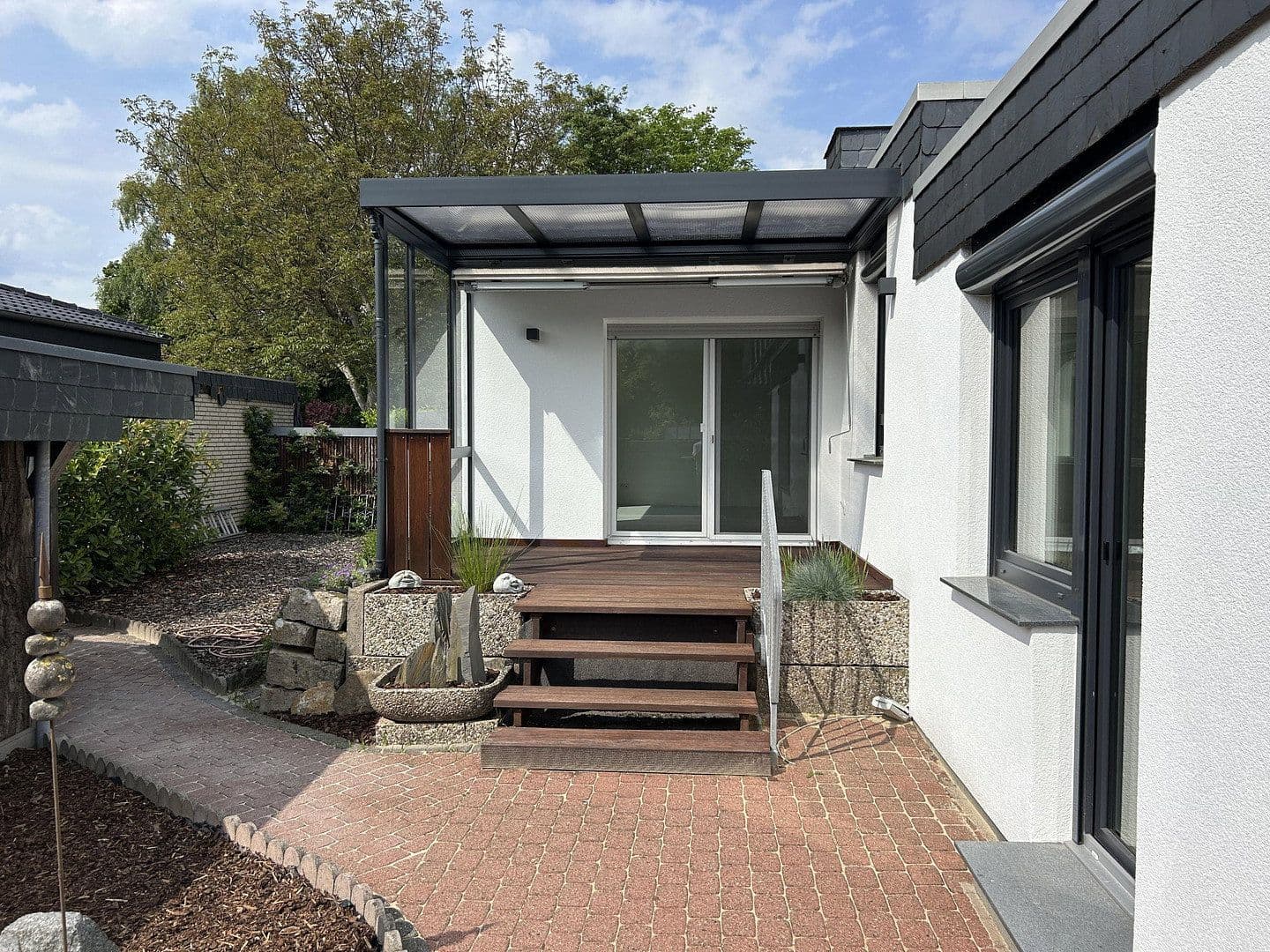 Predaj domu 120 m², pozemek 327 m², Bad Nenndorf, Dolné Sasko Predaj domu 120 m², pozemek 327 m², Bad Nenndorf, Dolné Sasko