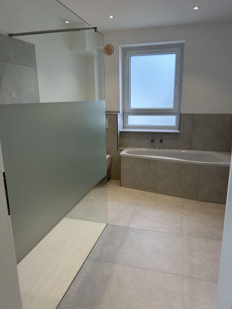 Predaj domu 120 m², pozemek 327 m², Bad Nenndorf, Dolné Sasko Predaj domu 120 m², pozemek 327 m², Bad Nenndorf, Dolné Sasko
